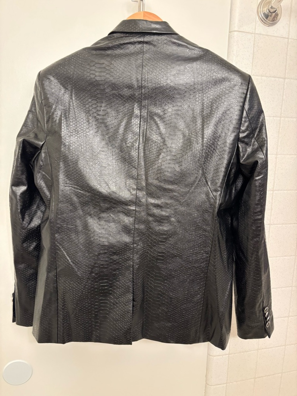 Boutique Mens Black Snakeskin Faux Leather Blazer Size XL Jacket Black Tie NWT - Picture 6 of 11